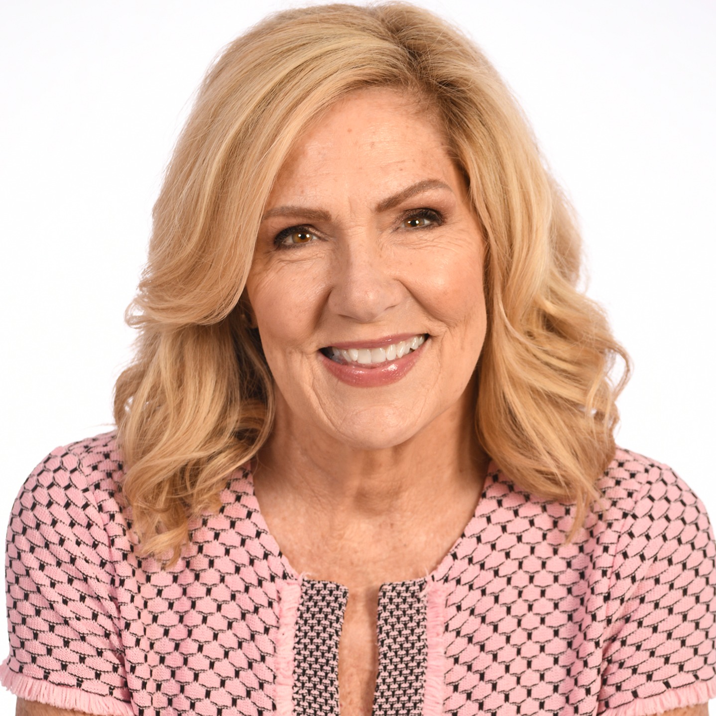 Headshot of Julie Bell