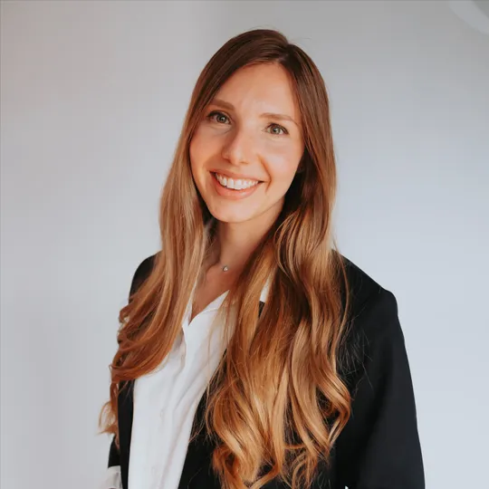 Jackie Wendt, Agent in  - Compass