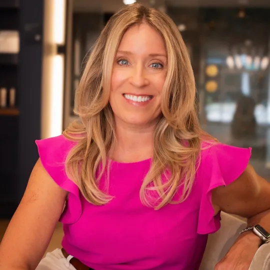 Amy Jones, Agent in  - Compass