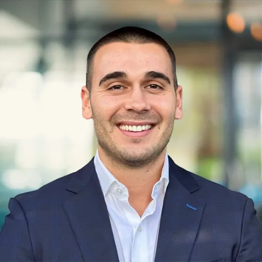 Derek Kaptanoglu, Agent in  - Compass