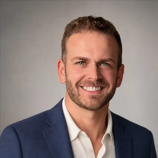 Tate Henson, Agent in  - Compass