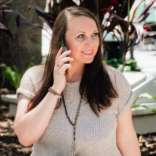 Anastasia Bills, Agent in  - Compass