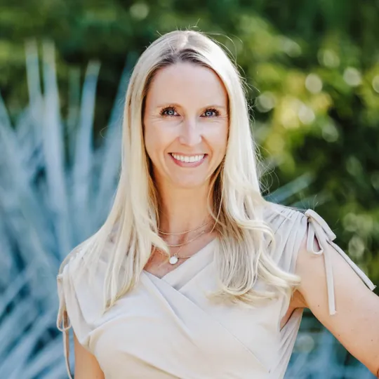 Jenn Collins, Agent in  - Compass