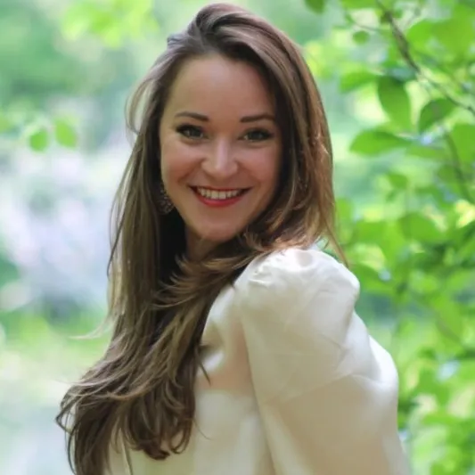 Joanna Forbes Rich, Agent in  - Compass