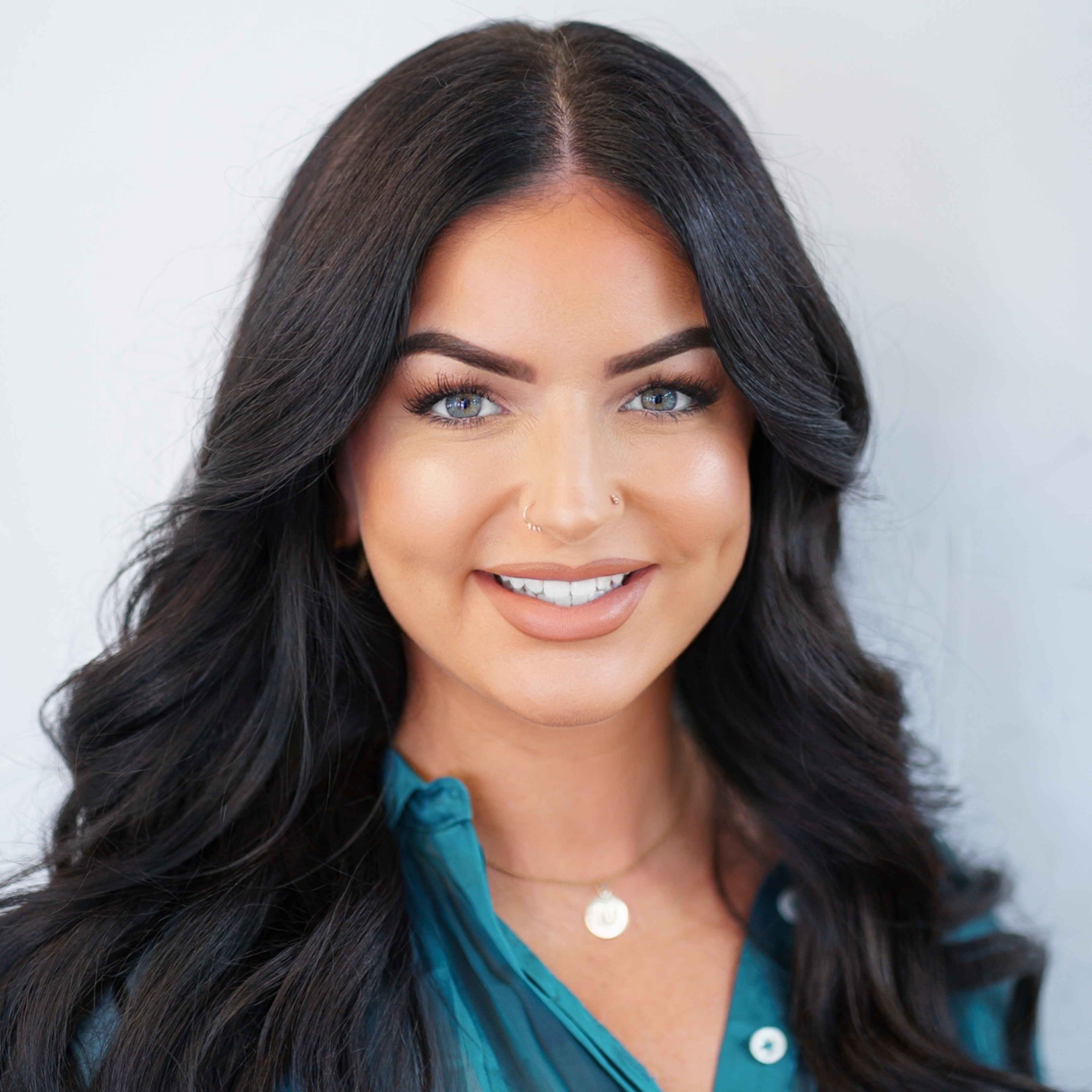 Headshot of Noelle Cook