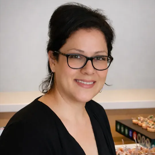 Alida Joy-Way, Agent in  - Compass