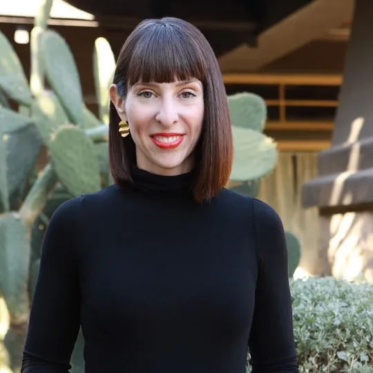 Erin Keegan, Agent in  - Compass