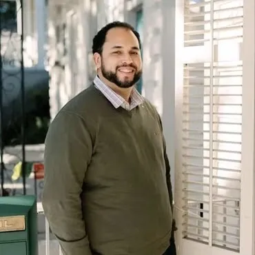 Charles Auzenne III, Agent in  - Compass