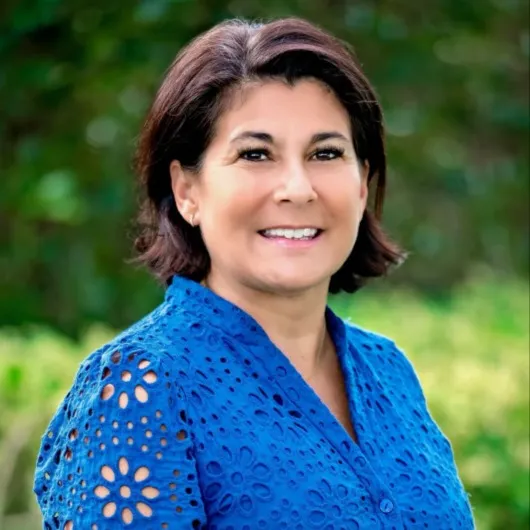 Stephanie Quirantes, Agent in  - Compass