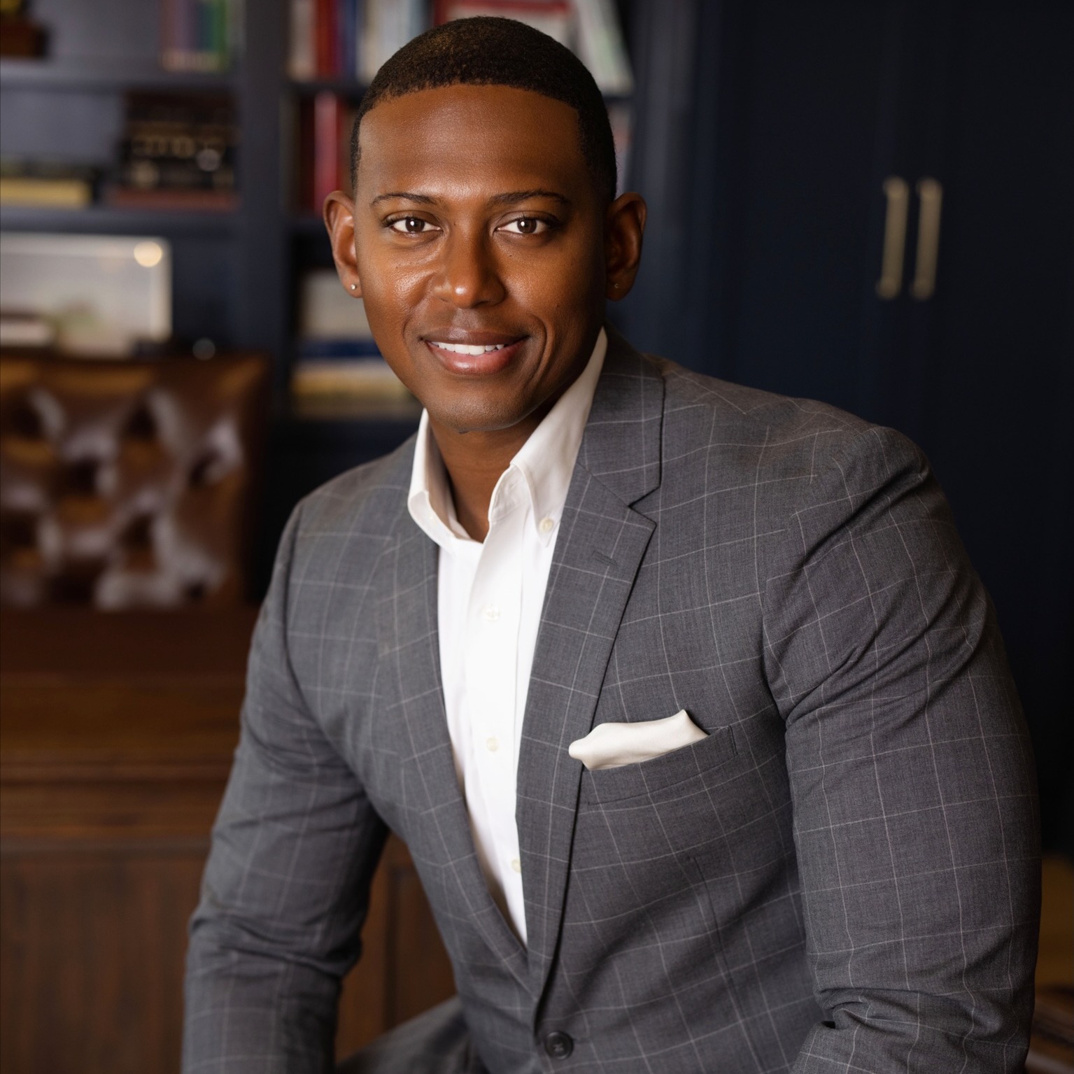 Headshot of Chris Phillips