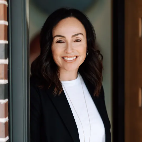 Joy Castillo, Agent in  - Compass