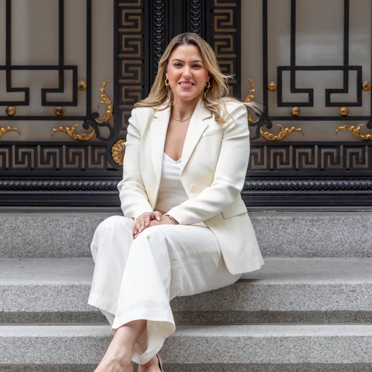 Dana Sapir, Agent in  - Compass