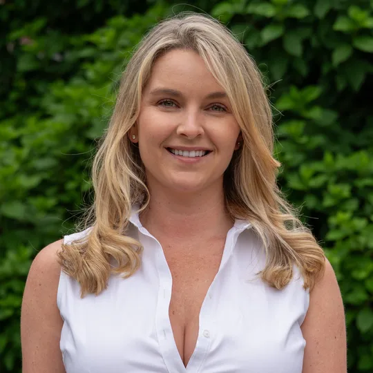 Hope Stone Brasesco, Agent in  - Compass