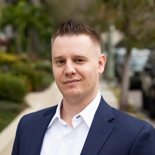 Charles Rezoagli, Agent in  - Compass