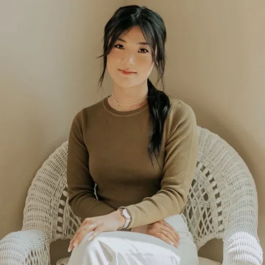 Grace Chang, Agent in  - Compass