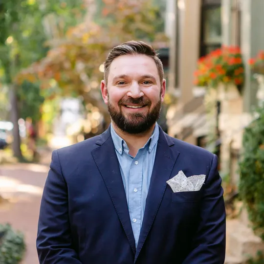 Simon Sarver, Agent in  - Compass