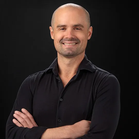 Adam Zaitz, Agent in  - Compass