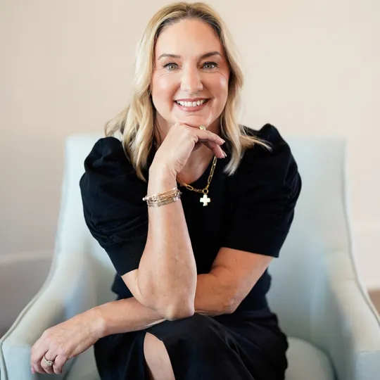 Amber Taylor, Agent in  - Compass