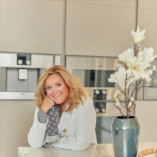 Jami Lieberman, Agent in  - Compass