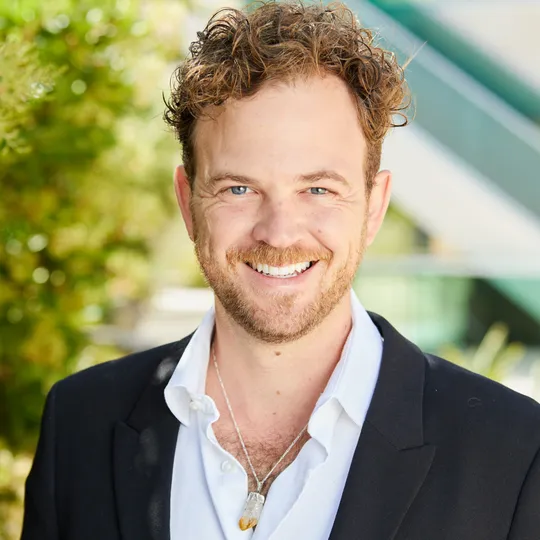 Wilke Itzin, Agent in  - Compass