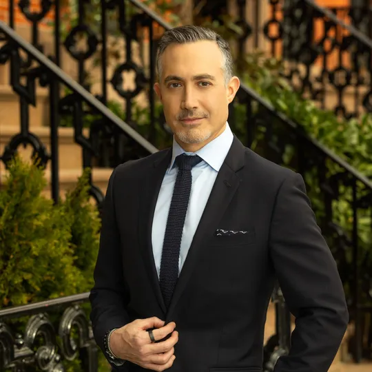 Randy Baruh, Agent in  - Compass