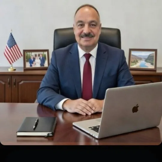 Ed Kershbaumer, Agent in  - Compass