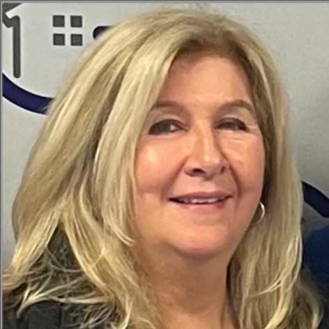 Headshot of Diane Dzwil