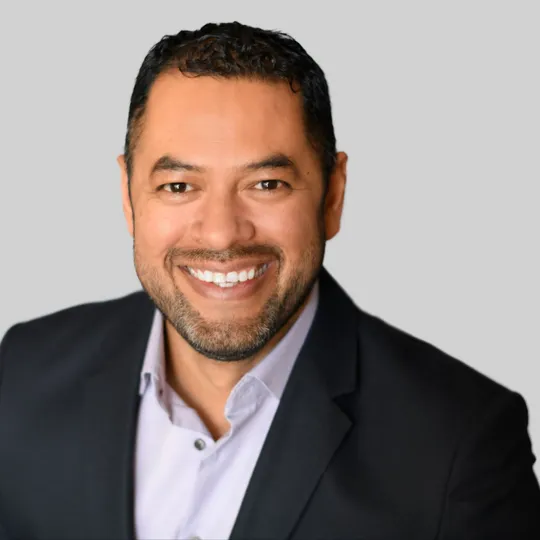 Yahir Araujo, Agent in  - Compass