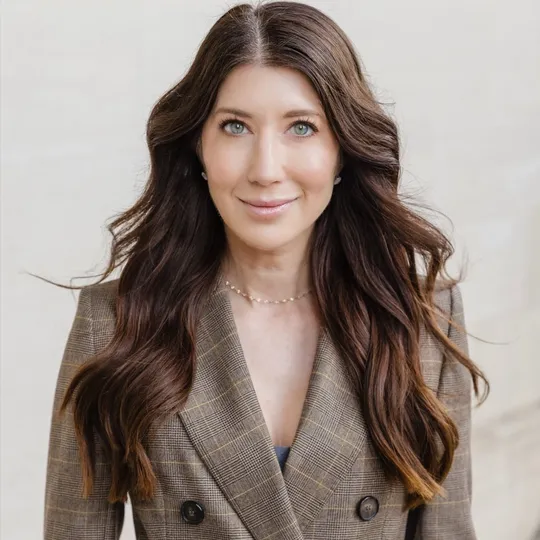 Katie Dwyer, Agent in  - Compass