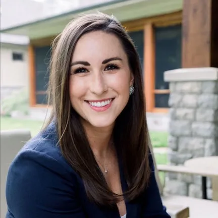 Brittany Hall, Agent in  - Compass