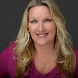 Kathy Angello, Agent in  - Compass