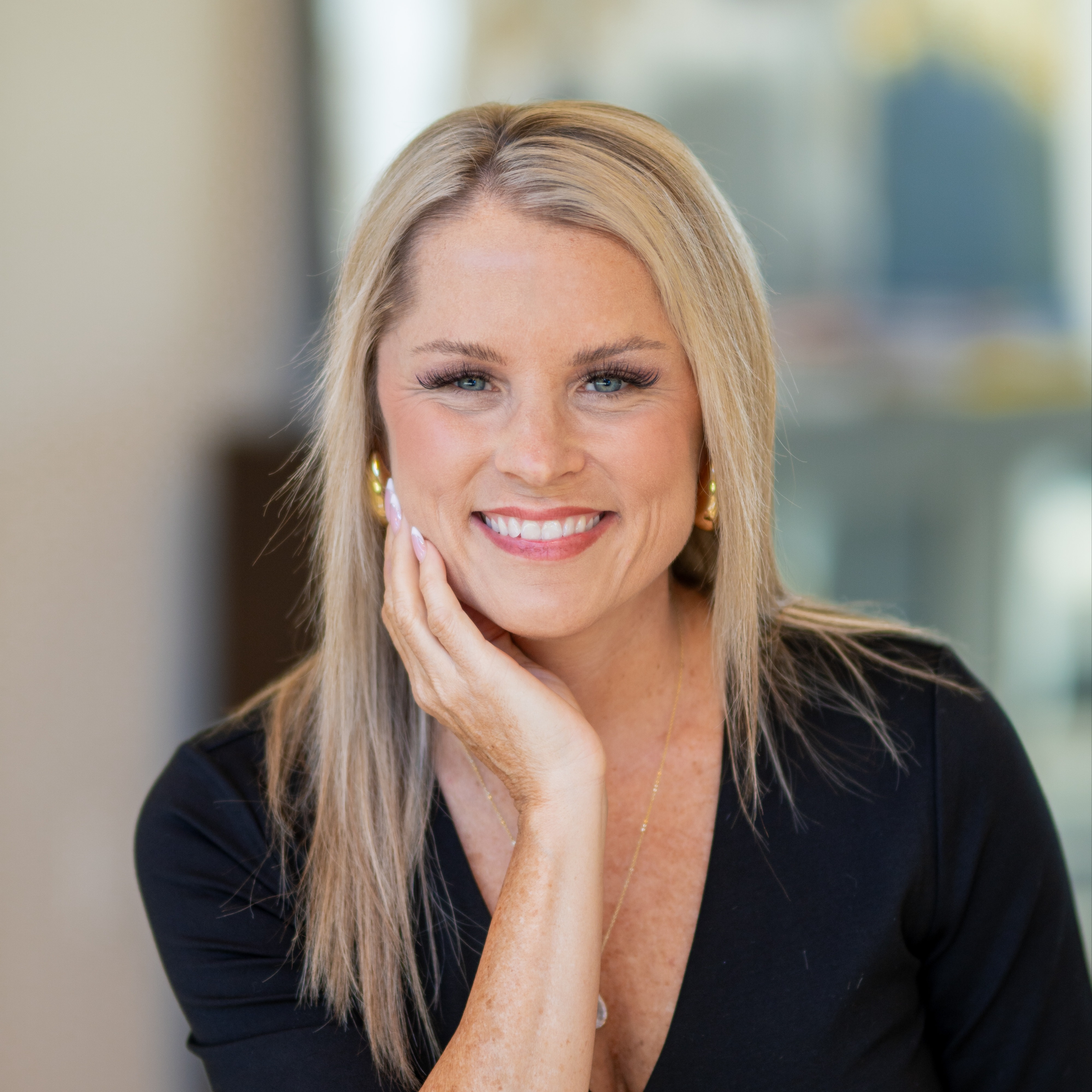 Headshot of Kelly Duderstadt