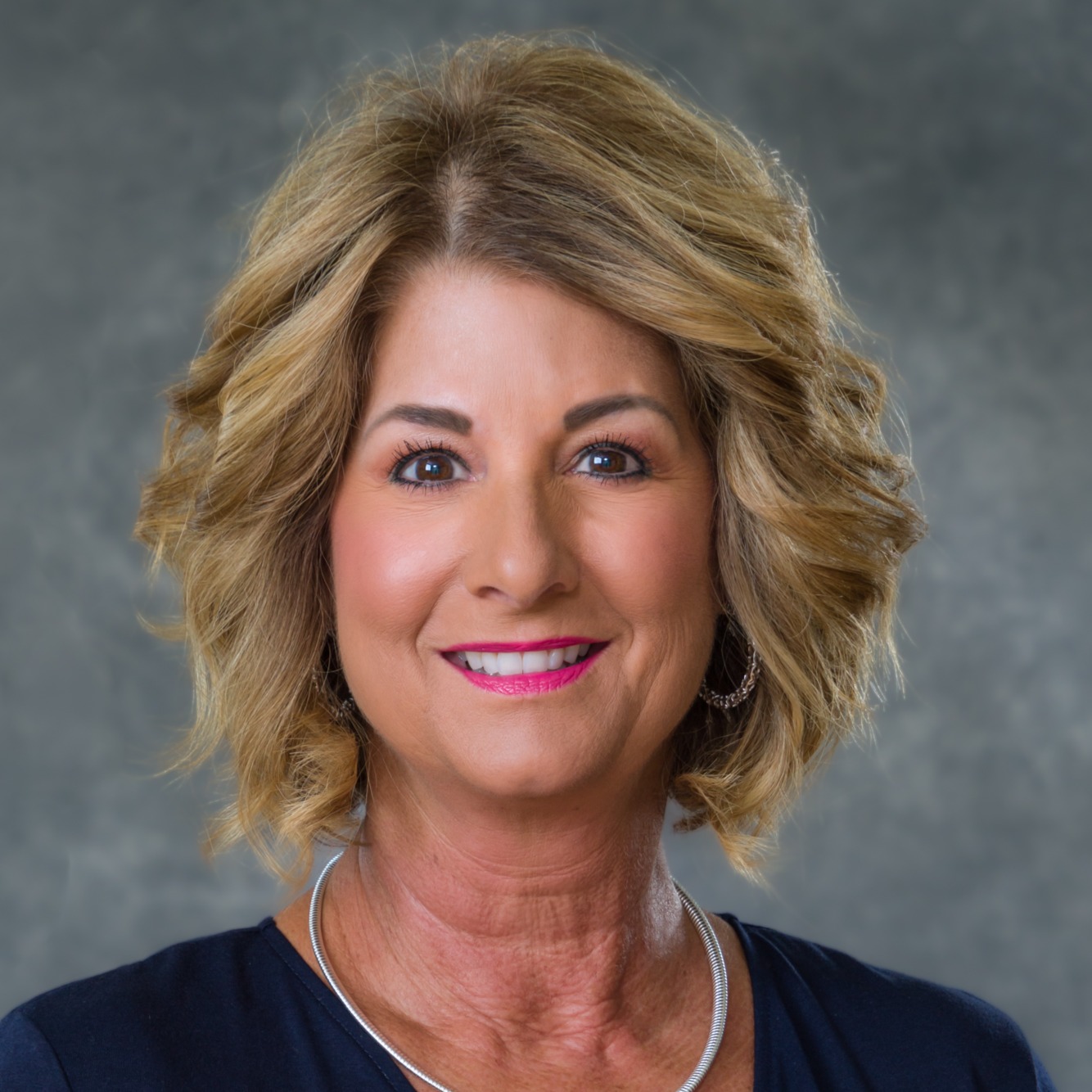 Headshot of Debbie Londoff