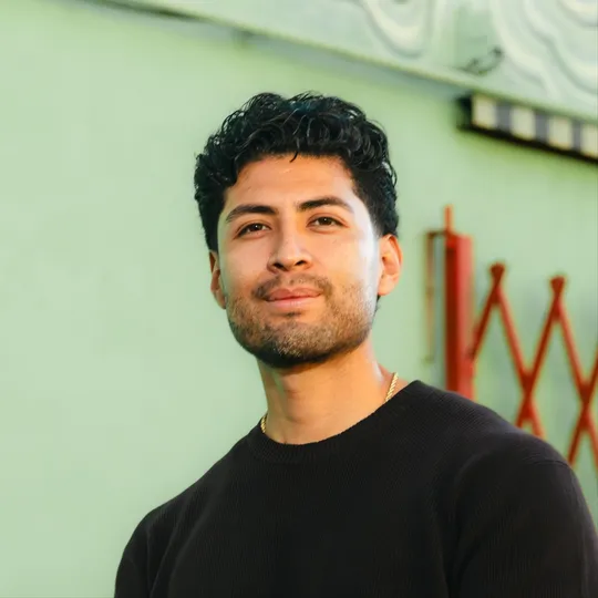 Yonathan Baltazar, Agent in  - Compass