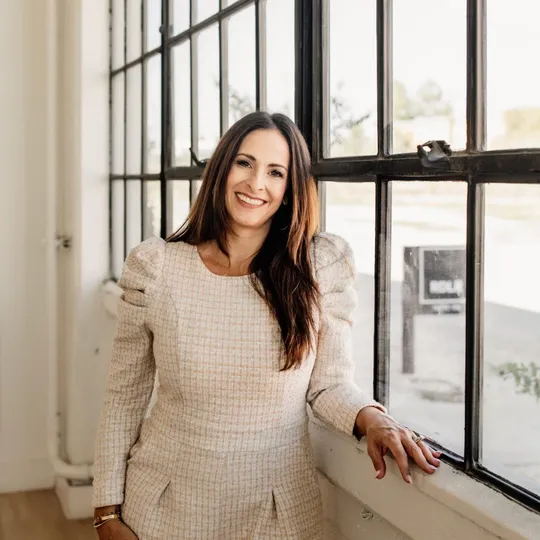 Meredith Lucas, Agent in  - Compass