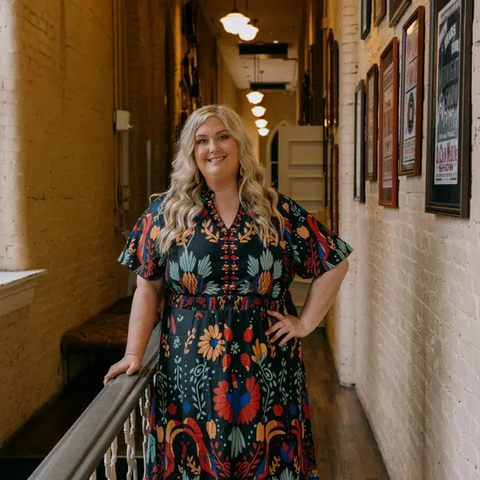 Jennifer Farrar, Agent in  - Compass