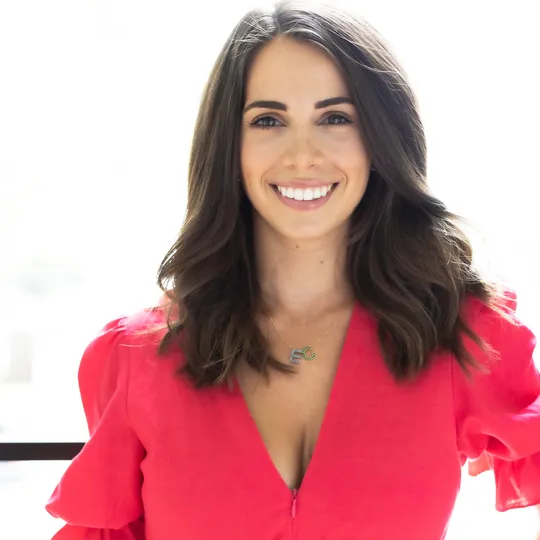 Gianna Martinez, Agent in  - Compass