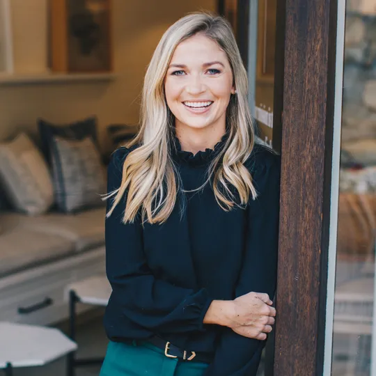 Zoe Patterson, Agent in  - Compass