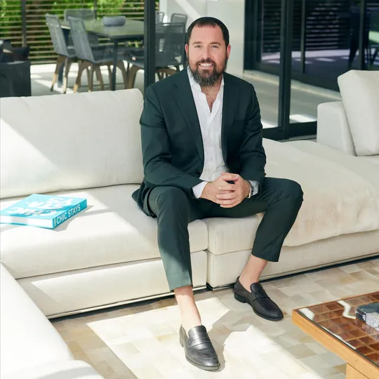 Mendel Fellig Group, Agent in  - Compass