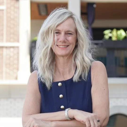 Lisa Fuller Phillips, Agent in  - Compass