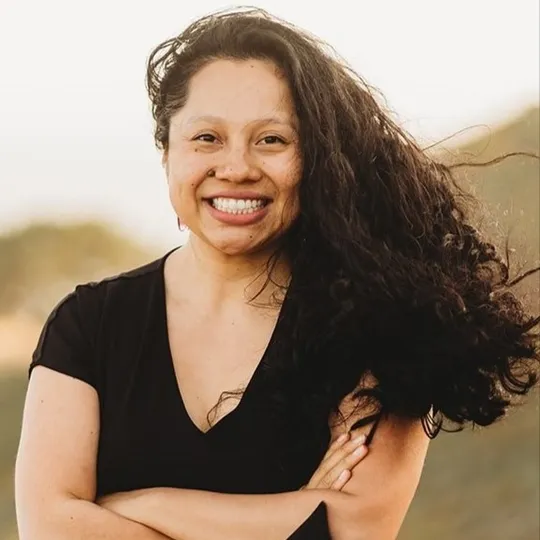 Daisy Renoj, Agent in  - Compass