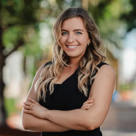 Shelby Lopez, Agent in  - Compass