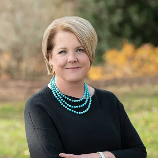 Julie Bell, Agent in  - Compass