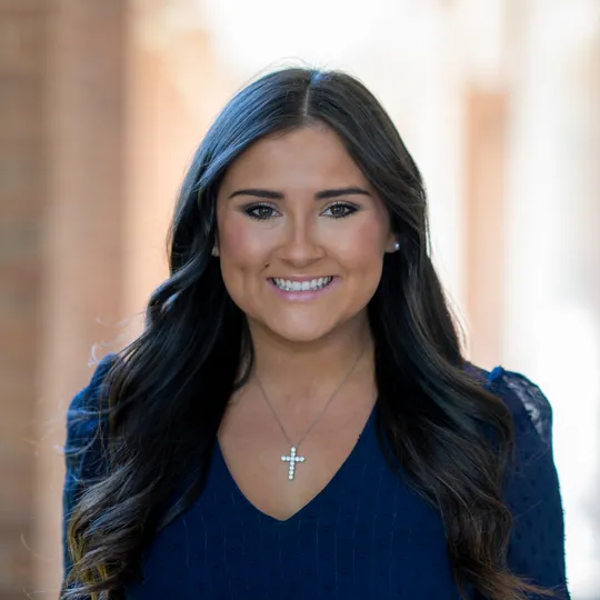 Isabel Arenas, Agent in  - Compass