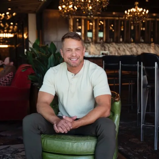 David Krzesinski, Agent in  - Compass