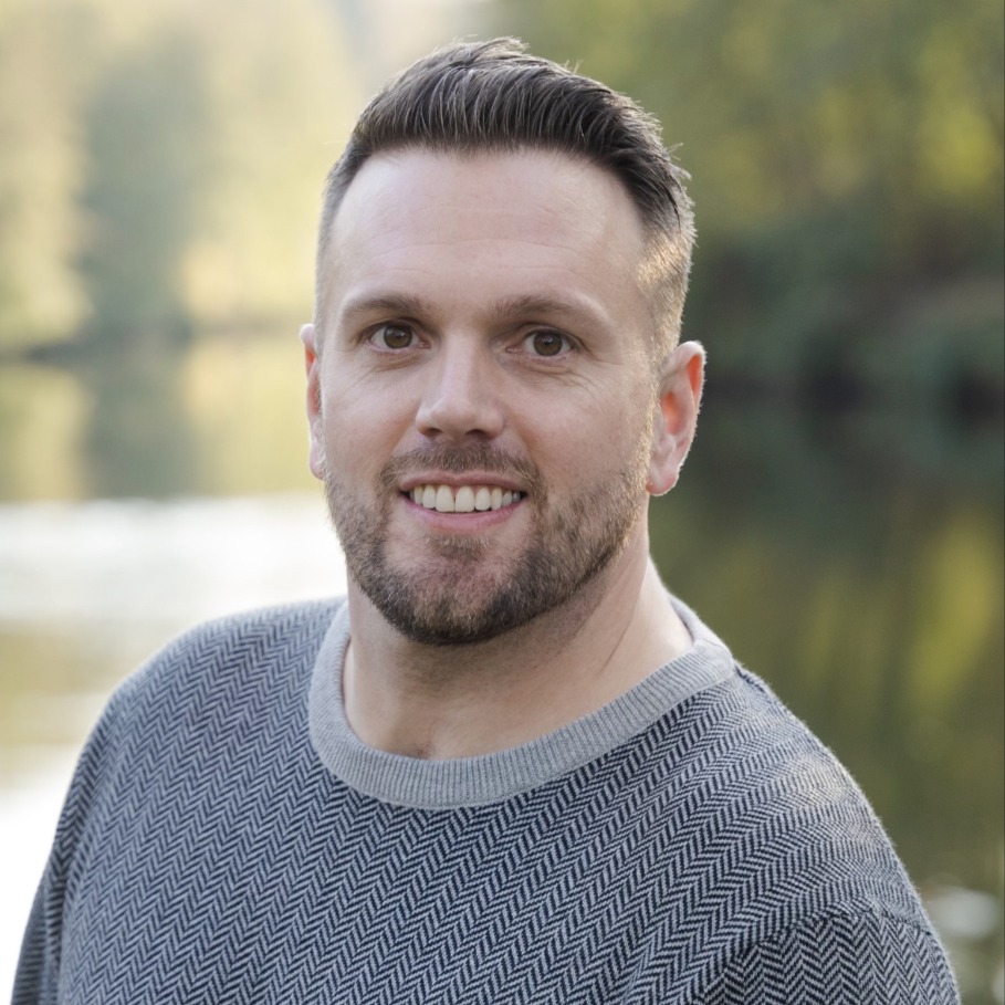 Headshot of Buck Taylor