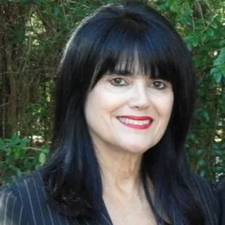 Cindy Saia, Agent in  - Compass