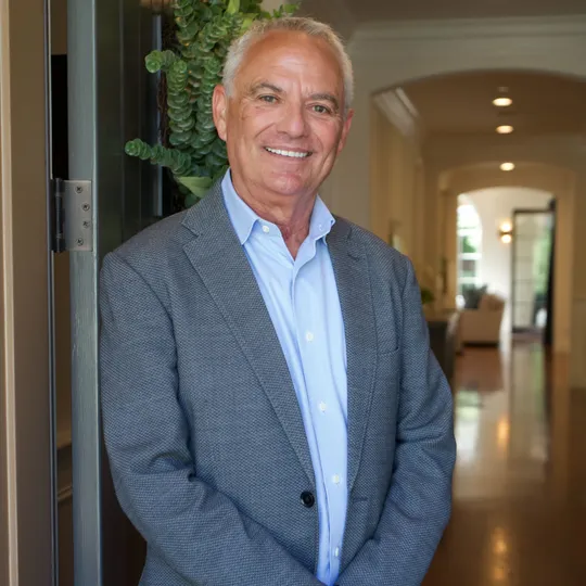 Andrew Klink, Agent in  - Compass