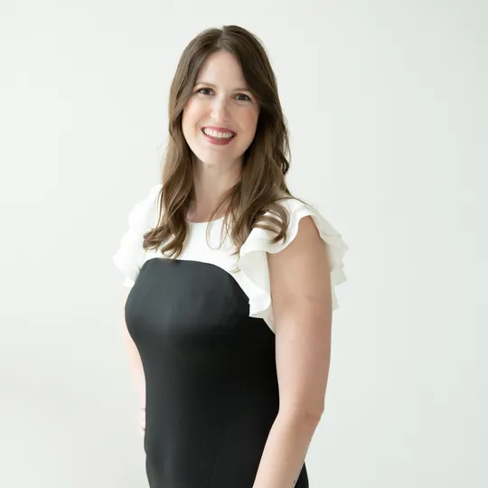 Amanda Hasse, Agent in  - Compass