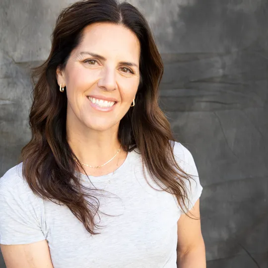 Angela Kerwin, Agent in  - Compass